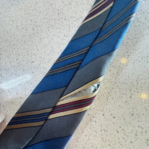 Vintage Yves Saint Laurent Red and Blue Striped Tie NWT - Picture 9 of 10